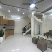 Bán Nhà Cự Khối 35M2 X 5 Tầng Đầy Đủ Nội Thất Như Hình,Gần Hồ Đầm Tranh,Cách 10M Ra Ngõ Ô Tô