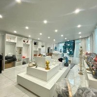 Chính Chủ Cần Bán Nhà Mặt Phố Phạm Văn Đồng Kinh Doanh Cực Đỉnhdiện Tích70M2 X 5 Tầngmặt Tiền7M Giá Bán 22 Tỷ