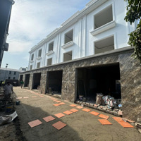 Bán Nhà 3 Tầng(60M2) Có Sân Riêng Trước Nhà Để Ô Tô, Mặt Ngõ Thông Ra Sân Bóng, 3.55 Tỷ. 0966929600