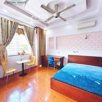 Phòng Có Ban Công Siêu To, Máy Giặt Riêng Tiện Di Chuyển Qua Bình Thạnh, Cầu Sài Gòn, Quận 4, Quận