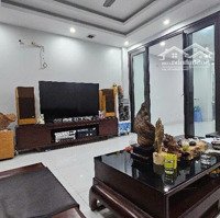 Bán Nhà Đường Mỹ Đình - Căn Cực Hiếm - Mặt Tiền Rộng - Ô Tô Vào Nhà - Có Thang Máy - 45M - 11,5 Tỷ