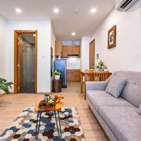 Căn Hộ Studio Ban Công 40M2 Tiện Nghi Ngay Bờ Kè Trường Sa - Hoàng Sa, Quận 3