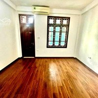 Bán Nhà Đại La, Hai Bà Trưng 37M X 5 Tầng, Giá Bán 6.7 Tỷ. Ra Phố Chỉ 40M, Nhà Mới Ở Ngay,Thoáng Sáng.