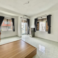 Phòng Ban Công Tách Bếp 35M2 Máy Giặt Riêng Nằm Ngay Nguyễn Tư Nghiêm