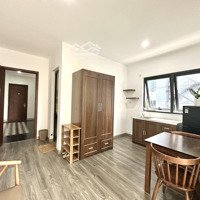 Căn Hộ Hướng View Building Mà Tách Bếp - Thang Máy - Hầm Xe Gần Đại Học Mở Tphcm