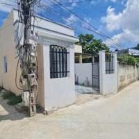 Nhà Ngay Thị Trấn Cần Giuộc , Đường Xe Ba Gác Thích Hợp Gia Đình Nhỏ , Sân Để Xe : ( 5X15)