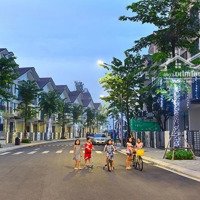 Bán Biệt Thự Song Lập 154M2 Hoàn Thiện Đẹp, Full Đồ Đạc, Khu Vinhomes Thăng Long