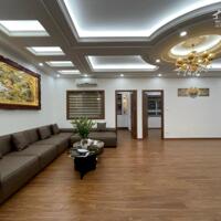 Bán căn hộ cao cấp 4 phòng ngủ, 122m², tòa M3M4, Nguyễn Chí Thanh, giá 8.8 tỷ, sổ đỏ chính chủ