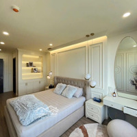 Bán Căn 2 Phòng Ngủ 2 Vệ Sinh79M2 Full Nội Thất Tầng Đẹp View Đẹp Sổ Sẵn . Ngân Hàng Hỗ Trợ 70%. Lãi Suất 6%