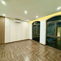 Bán Nhà Tặng Nội Thất Cao Cấp Nguyễn Trãi Thanh Xuân -Diện Tích70M2 - Giá Cực Hiếm 13,5 Tỷ.