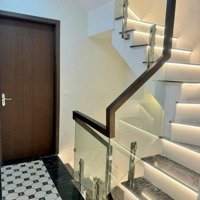 Nguyễn Trãi - 68M2X5T - Nở Hậu - View Biệt Thự Nguyễn Tuân - 3 Thoáng -Mặt Tiền4M - Full Nội Thất