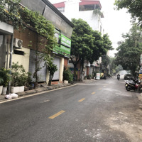 Bán Đất Tặng Nhà Dân Xây 2,5 Tầng