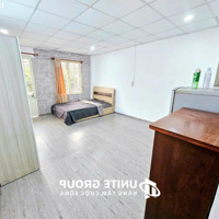 Cho Thuê Phòng Ban Công Siêu To, Rộng 30M2 Ở Chu Văn An Gần Học Viện Cán Bộ,Đh Văn Lang Bình Thạnh