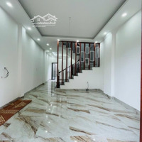 Bán Nhà Tân Mai - 40M2 - Oto Đỗ - Ở Luôn - Nhỉnh 6 Tỷ