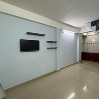 Hẻm 3 Gác Kế Bên Quận 10, 24M2, 3 Tầng Btct, 2 Pn Hẻm Thông, Cách 2 Căn Ra Mặt Tiền Giá Bán 2 Tỷ 950 Tl