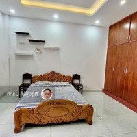 Căn Hộ Full Nội Thất Như Hình ,Tháng Máy,Máy Lạnh,Giá Rẻ Bất Ngờ 5,5 Triệu Tại Vạn Phuc City.