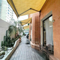 Mặt Tiền Chill Chill Trung Tâm Quận 1