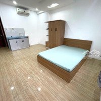 Căn Studio Ban Công Thang Máy 40M2 Quận 4 Gần Cầu Khánh Hội