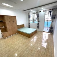 Căn Studio Ban Công Thang Máy 40M2 Quận 4 Gần Cầu Khánh Hội