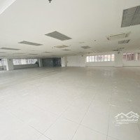 Cần Cho Thuê Nguyên Sàn 500M2Mặt Tiềnvõ Văn Kiệt, Hoàn Thiện Cơ Bản, Giá Tốt Nhất Khu Vực- 0906970252