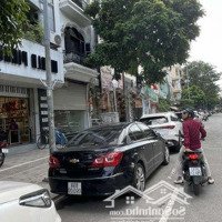 Cho Thuê Nhà Mặt Phố Khu Vực Hào Nam. Diện Tích: 120M2X5T. Mt: 8M