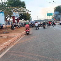 Cần Bán 3.600M2 Giá Bán 180 Triệu/Sổ, Đất Đối Diện Siêu Thị, Sổ Hồng Riêng, Khu Dân Đông