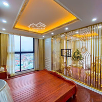 Chung Cư Hạng Sang Trung Tâm Cầu Giấy 180M2, Ban Công Đông - Nam