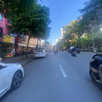 Mặt Phố Nguyễn Hoàng 37Tỷ - 80M2 - 8T - Thang Máy - Mặt Tiền Rộng - Vỉa Đá Bóng Kinh Doanh Bất Chấp