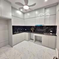 Sang Tay Nhà Đẹp, Tôn Đức Thắng-Đống Đa.diện Tích27M2-4Mt Nhà 4 Tầng Giá Ưu Đãi 7,68 Tỷ. Sẵn Sổ Bán