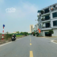 Mảnh Đất Đẹp Có 1-02 Tái Định Cư Giang Biên,Lb.
Diện Tích 90 M2.Mt 7.5 M.hướng Đông. View Công Viên