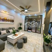 Cực Hiếm! Phố Ngọc Khánh, Mới Full Nội Thất, Lô Góc 2 Thoáng, Ngõ Thông, Cách Ô Tô 35M,Diện Tích36M2 4T