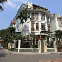 Bán Gấp Trước Tết Biệt Thự Phố Trung Hòa, Trung Yên 39,5 Tỷ, 165 M2 Xây 5 Tầng Có Hầm