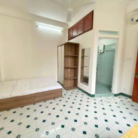 Cho Thuê Căn Hộ Full Nội Thất Cửa Sổ Lớn Ngay Bờ Kè Hoàng Sa Giá Rẻ Tháng 12/2024