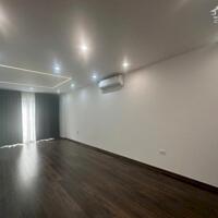 Nhà Tây Hồ 50m2 x 6 tầng, ô tô vào nhà, thang máy, ngõ thông, thoáng sáng.