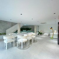 Villa Nguyễn Văn Linh Quận Hải Châu 19 Tỷ. Ngay Sân Bay, Khu Dân Trí Cao. Nhà Đẹp Xuất Sắc.