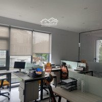 Bán Nhà Mặt Tiền Đường Nguyễn Văn Hưởng Rẻ Hơn Thị Trường 50% -Diện Tích17X25M (450M2) ~ 180 Triệu/M2