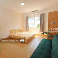 Phòng Studio Cửa Sổ Trời Full Nội Thất Ngay Hoàng Hoa Thám Tân Bình
