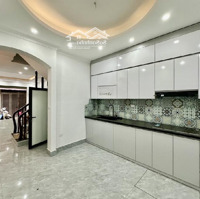 Bán Gấp Nhà Riêng Chính Chủ Phố Trần Thái Tông, 11,6 Tỷ, 42M2, 7 Phòng Ngủ Cầu Giấy, Hà Nội