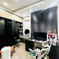 Vị Trí Đẹp . Nhà Mới. Tặng Full Nội Thất Tiền Tỷ. Khách Hàng Quan Tâm Nhanh Nhé. Mua Nhà Đón Tết