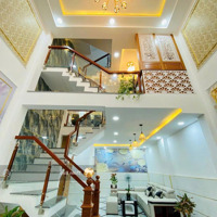 Chính Chủ Bán Gấp Nhà Giá Bán 4Tỷ900 Đ.trương Định, P.6, Q.3.Diện Tích54M2 1T2L. Đang Cho Thuê 35 Triệu/Th Hxh