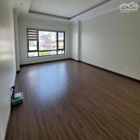 * Nhà Nguyễn Văn Cừ - Ngõ ô tô - Cách cầu Chương Dương 850m - 45m2*6T*4m, thang máy