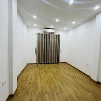 Bán Nhà 173 Hoàng Hoa Thám, 32M2 Sổ, 5 Tầng Mới, 3 Ngủ, 4 Wc, Ngõ Rộng Gần Ô Tô, 5.9 Tỷ