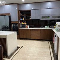 Bán Gấp Biệt Thự 180M2 Tại Khu Ciputra, Tây Hồ, Hà Nội, Giá Ưu Đãi 72 Tỷ