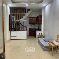 Phố Nam Dư-Lĩnh Nam , Hơn 4 Tỷ Nhà 4 Tầng 30M2, Ngõ Thông Thoáng Nhiều Tiện Ích