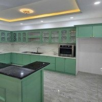 Bán Căn Biệt Thự Liên Kế Mỹ Giang, 3 Lầu, Nhà Đẹp 4 Phòng Ngủngay Cầu Ánh Sao, Phú Mỹ Hưng