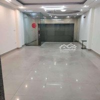 Chính Chủ Cho Thuê Nhà Mặt Phố Đội Cấn 80M2