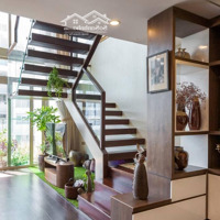 Cho Thuê Cc Penthouses, Duplex 300-400M2 Full Nội Thất Xịn Đẹp.từ 50 Triệu Vnđ. Call: 0963 699 371