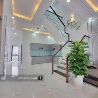 Bán Nhà Có 2 Cái Sân Rộng, 139M2, Phòng Ngủ Dưới, Gần Cây Xăng Hạnh Nguyên, P.thái Hòa, Tp.tân Uyên