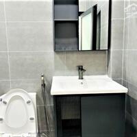 BÁN NHÀ QUẬN 1, PHƯỜNG BẾN THÀNH, HẺM 1/ BG THẲNG TRỤC, GẦN MT, 42M2 3 TẦNG 4PN 5WC, 7 TỶ HƠN