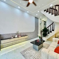 Một Căn Siêu Phẩm: Cống Quỳnh, P. Nguyễn Cư Trinh, Quận 1, (58M2), Giá Bán 3Tỷ Còn Thương Lượng, Hẻm 1\